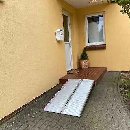 Komfortables Einzelhaus Mit Garten Halstenbek Exterior foto
