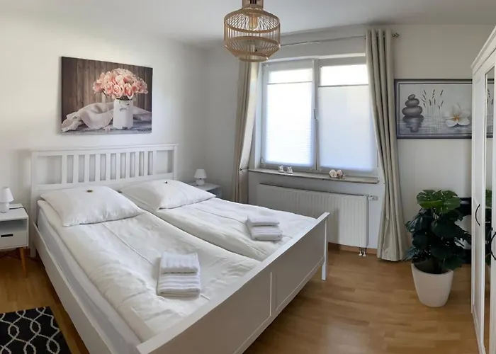 Komfortables Einzelhaus Mit Garten