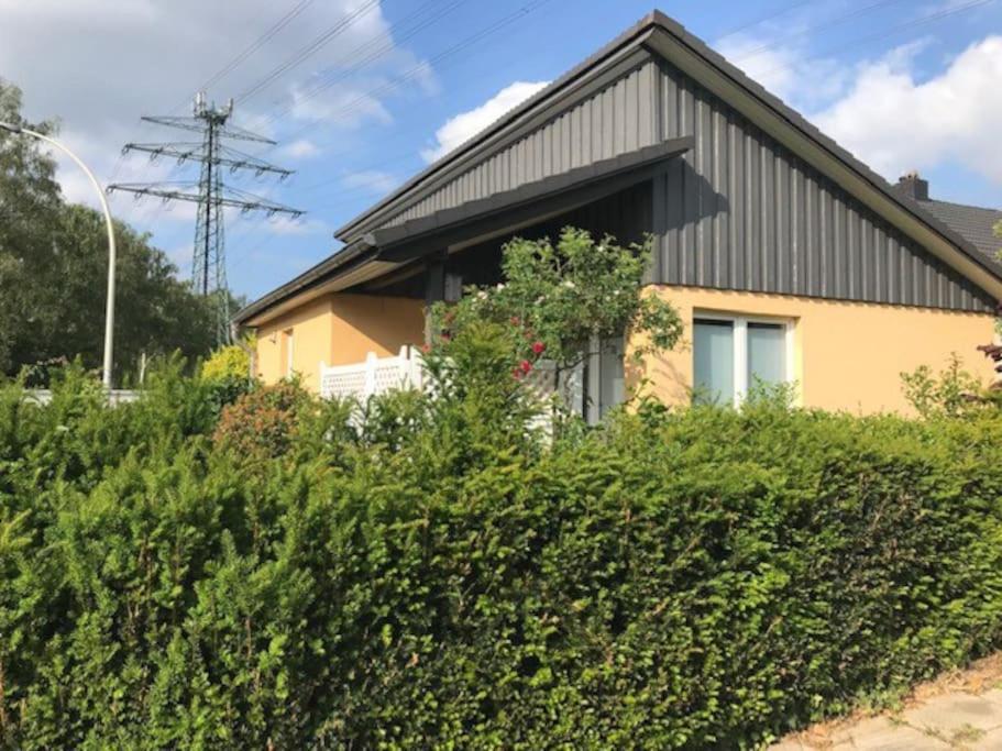 Komfortables Einzelhaus Mit Garten Ferienhaus Halstenbek