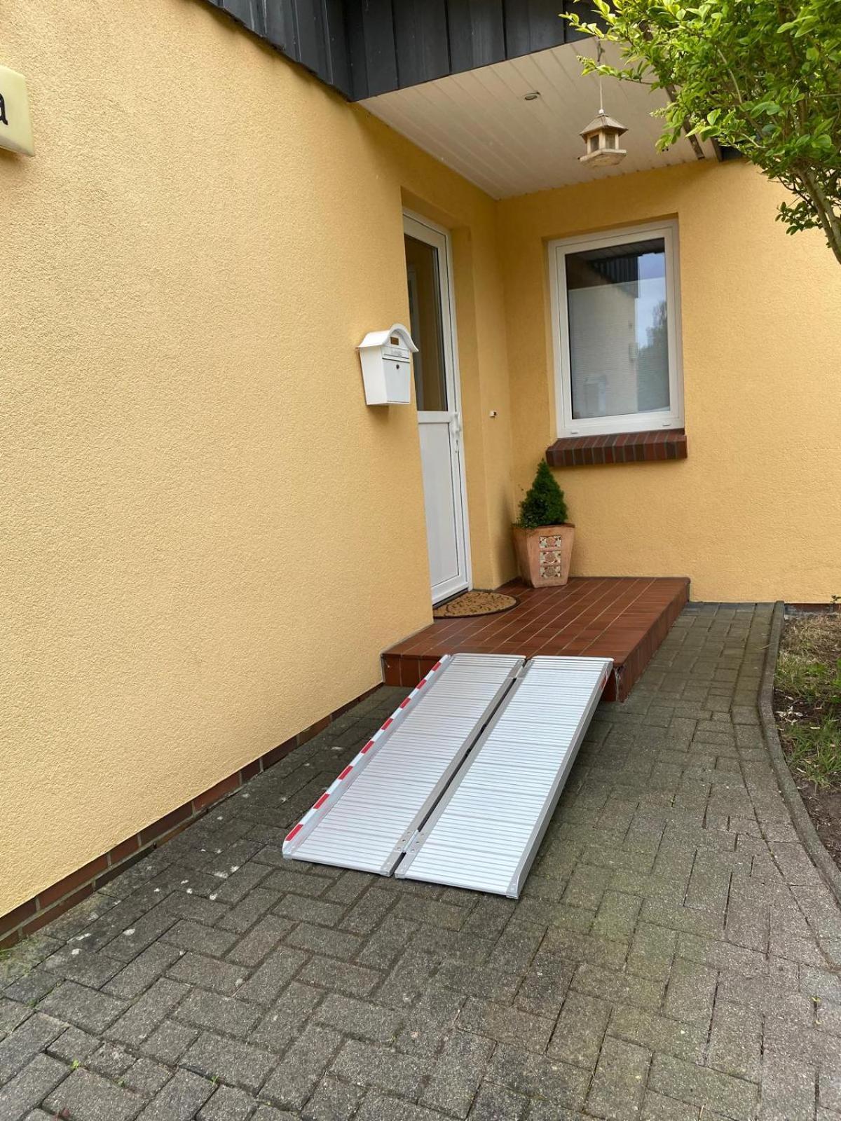 Ferienhaus Komfortables Einzelhaus Mit Garten Halstenbek